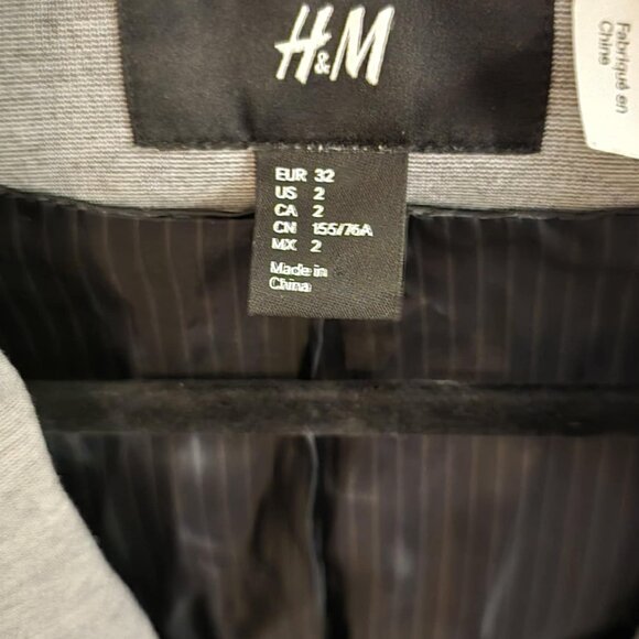 H&M Blazer Size 2 - Picture 3 of 3